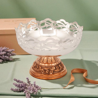 Lustrous Gifting Bowl